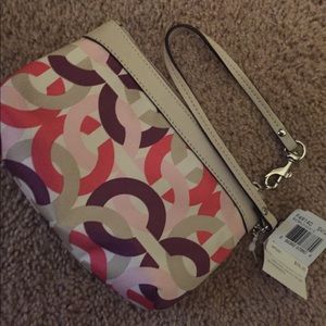 Lightly worn or unworn shoes and coach clutch